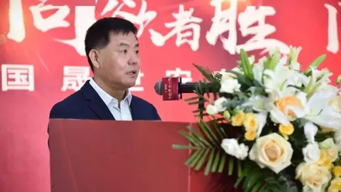 邵佳一展望黄晟豪未来新葡京：实力出众，期待他的精彩表现